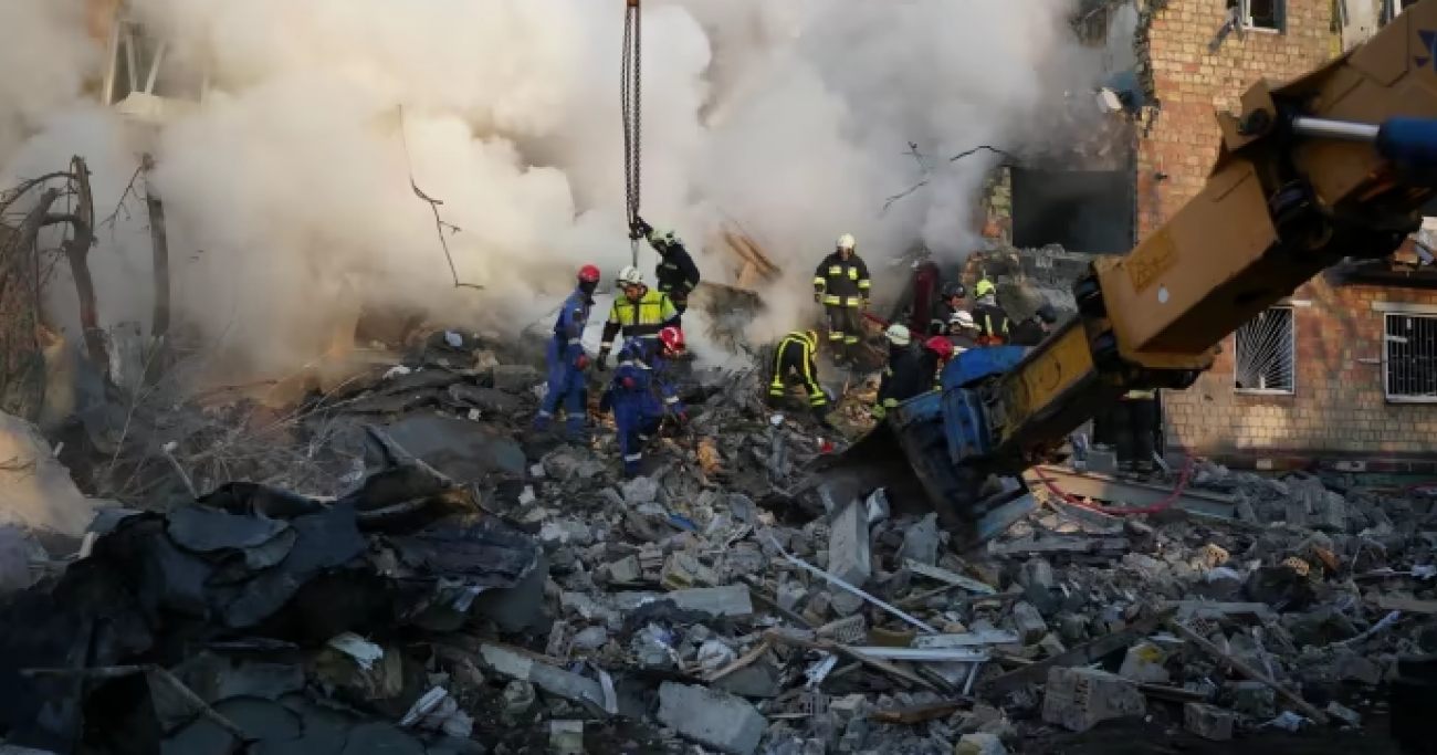 კიევზე რუსეთის იერიშის შედეგად დაღუპულთა რიცხვი 18-მდე გაიზარდა, მათ შორისაა 4 ბავშვი