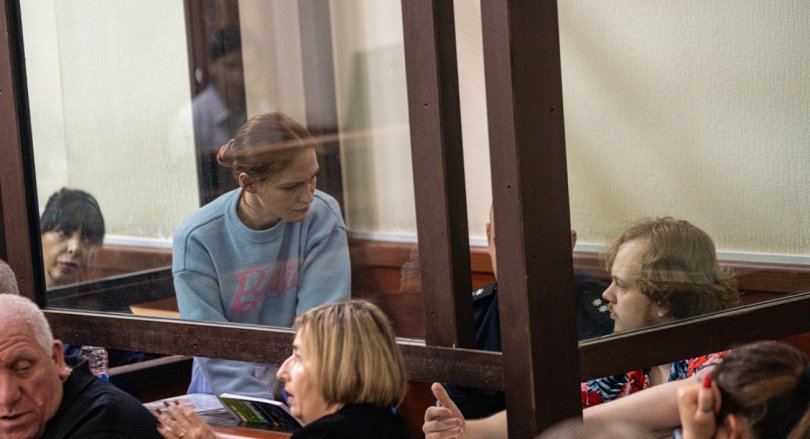 ანასტასია ზინოვკინასა და არტემ გრიბულს 8,6 წლით თავისუფლების აღკვეთა მიუსაჯეს