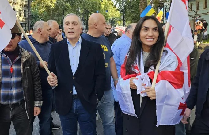 “დღეს უნდა მივიღოთ დეკლარაცია” – პაატა ბურჭულაძე განცხადებას ავრცელებს