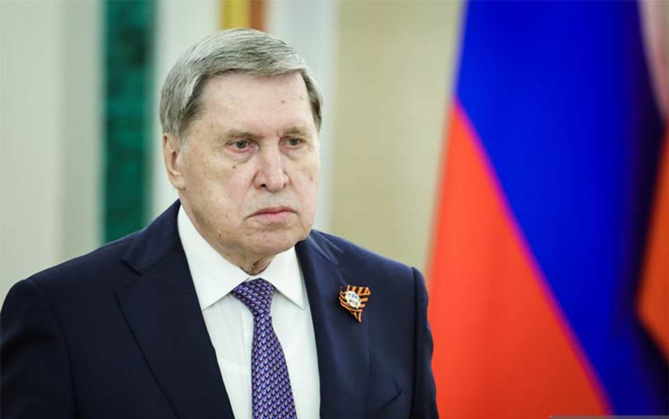 “უიტკოფს ხშირად ვესაუბრები, მაგრამ საუბრების შინაარსზე კომენტარს არ ვაკეთებ” – რუსეთის პრეზიდენტის თანაშემწე Bloomberg-ის მასალაზე