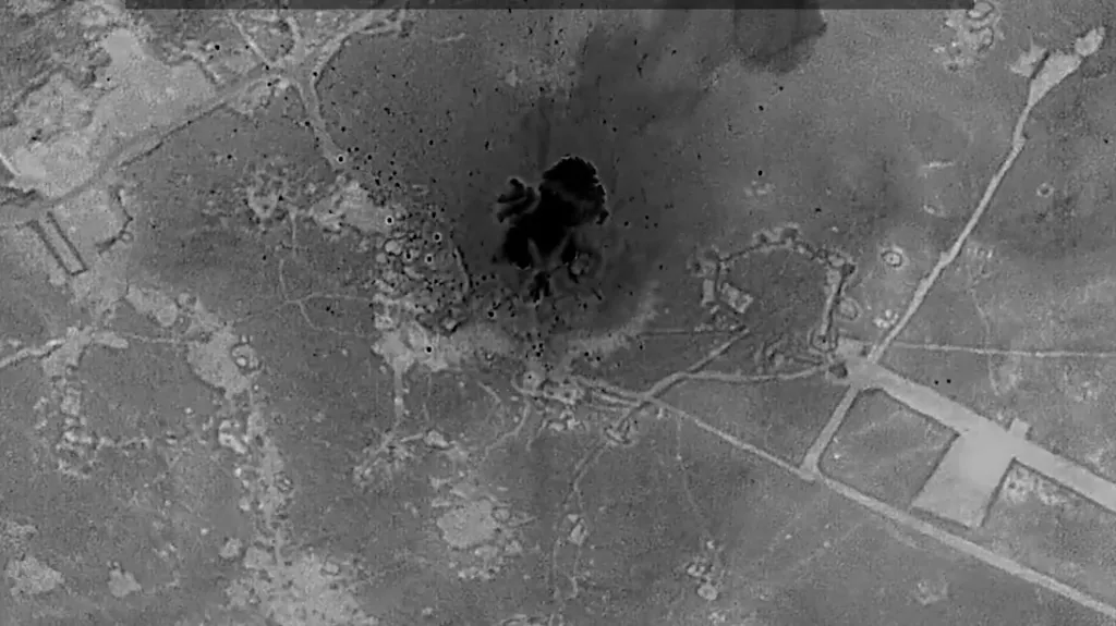 აშშ-მა სირიაში “ისლამური სახელმწიფოს“ რამდენიმე სამიზნეზე ფართომასშტაბიანი იერიში მიიტანა