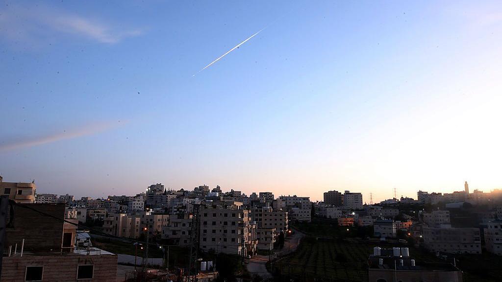 იემენელი „ჰუსიტების“ წარმომადგენელი აცხადებს, რომ 24 საათზე ნაკლებ დროში ისრაელზე რაკეტებითა და დრონებით მეორე თავდასხმა განახორციელეს