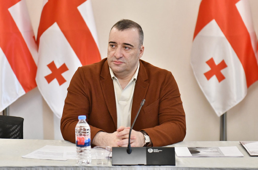 “ევრობიუროკრატები, ერთი მხრივ, აქეზებენ ძალადობას და აშკარა ფაქტებზე თვალს ხუჭავენ, მეორე მხრივ, საქართველოს უსამართლოდ თავს ესხმიან” – რატი იონათამიშვილი